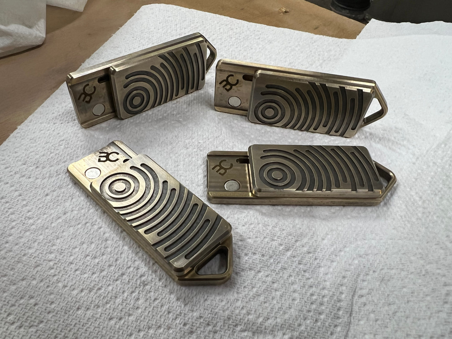 V2 F.U.K - Quake - Brass